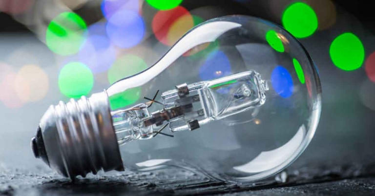 Las bombillas halógenas morirán en menos de un mes, todo LED desde septiembre