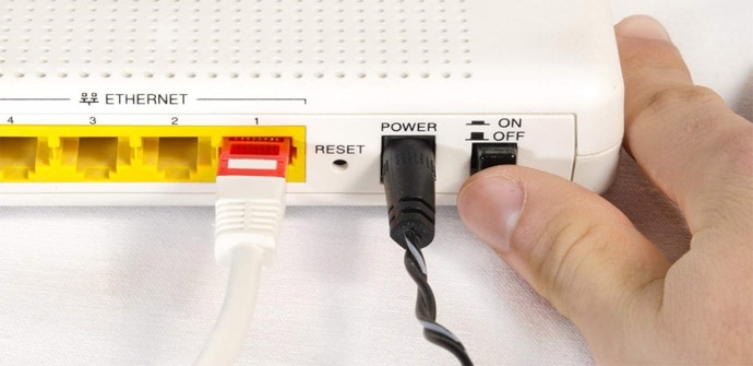 Diferencias entre reiniciar y resetear tu Router Movistar